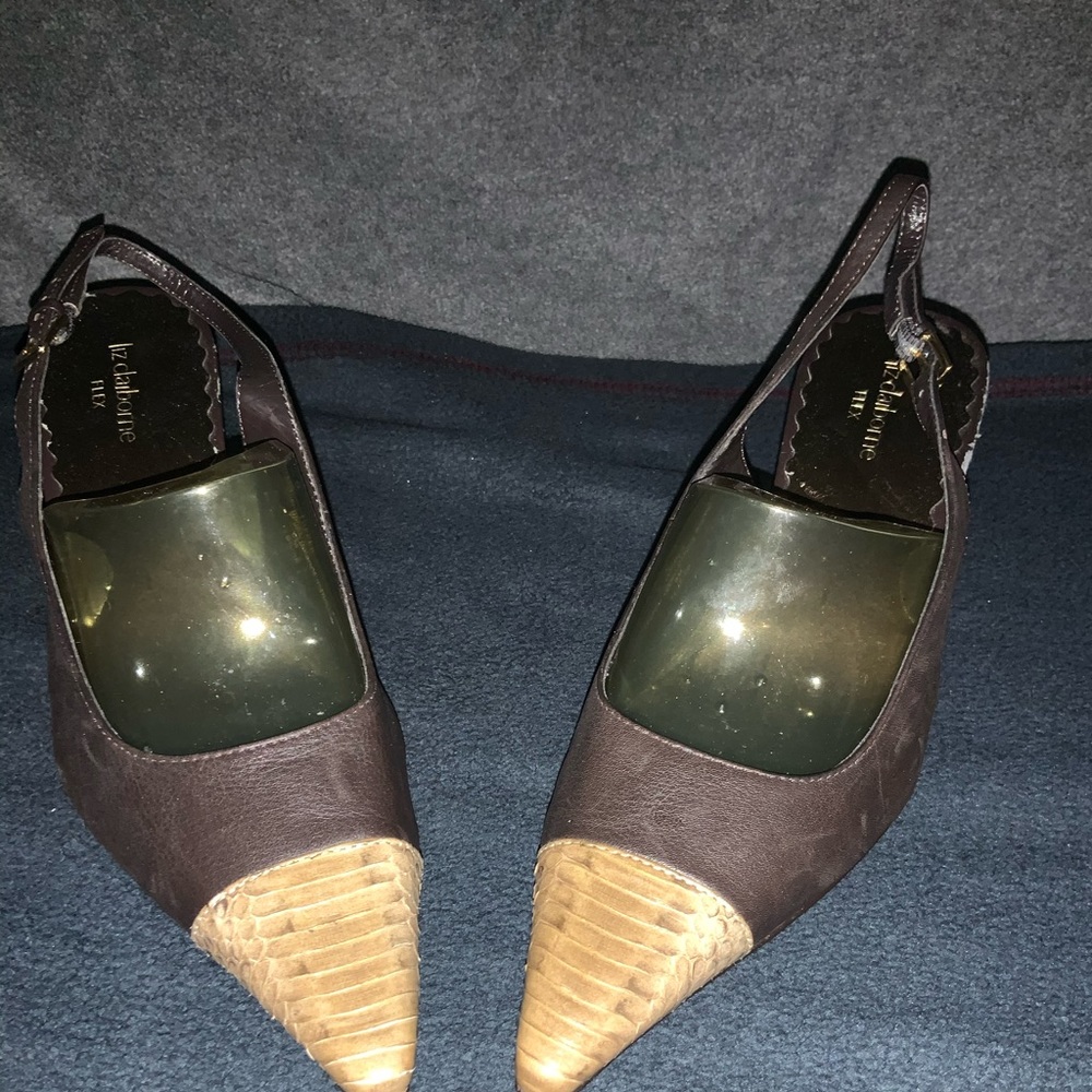 Brand new brown leather heels